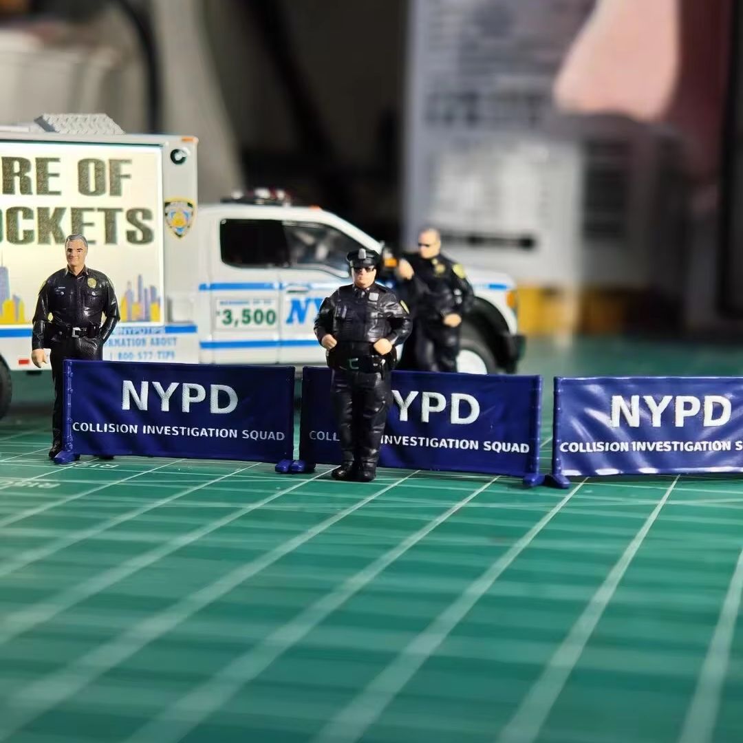 Car Accessories York - 1/64 กรมตำรวจนิวยอร์ก NYPD 1:64 อุปกรณ์เสริมรถยนต์แบบแอคชั่นฟิกเกอร์ขนาดเล็กสไตล์อเมริกัน