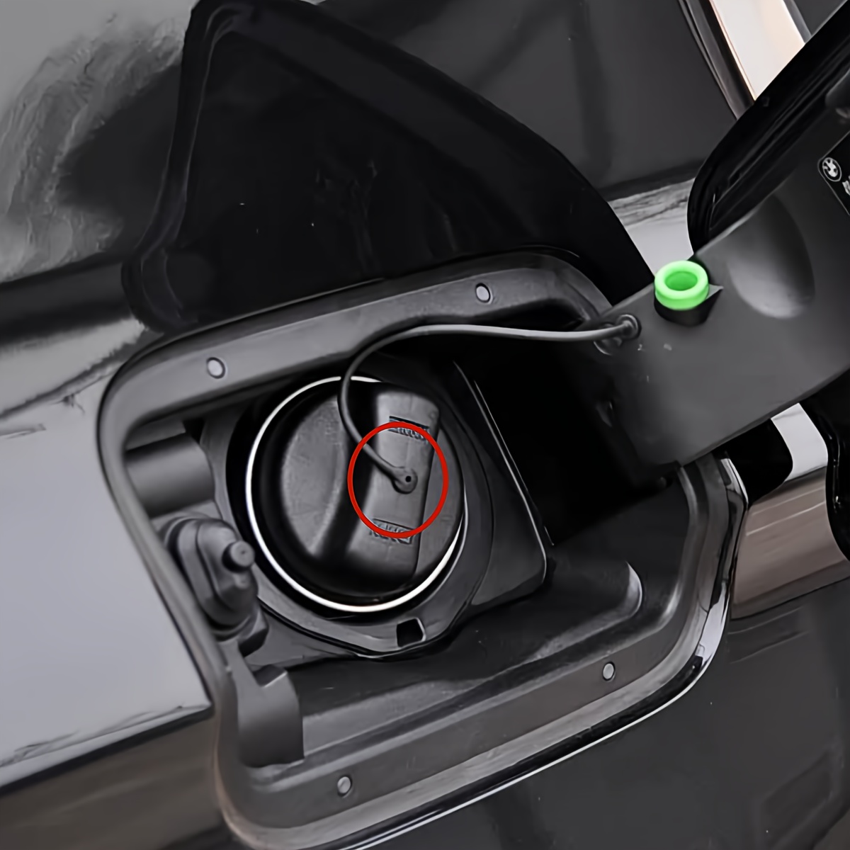 1 ชิ้น สายคล้องฝาถังน้ำมันรถยน - Car Accessories Brand บทวิจารณ์และราคา
